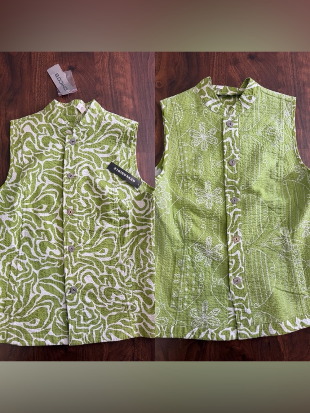 Chico’s Sleeveless Green Printed Button-Front Reversible Vest Top